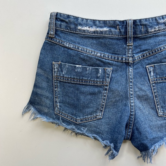 Free People Jean Shorts Denim Distressed Raw Hem Frayed Pockets Blue Size 24 - Picture 6 of 9